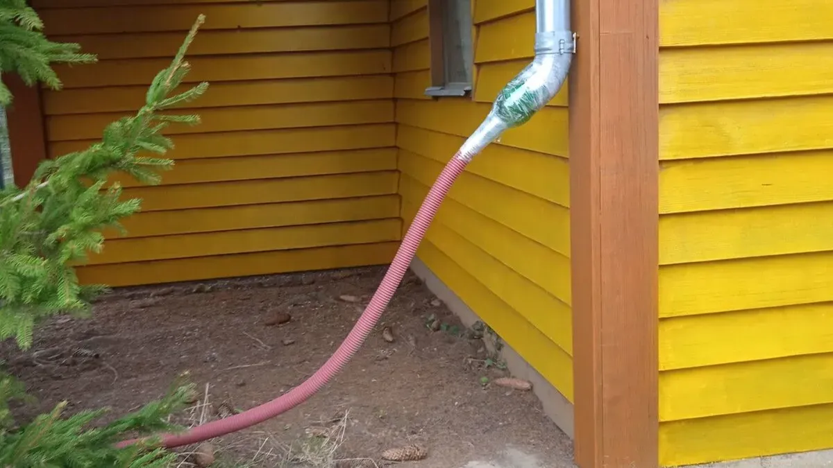 Prodám do osobního vlastnictví chatu a pozemek rozloze 255 m2